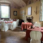 Castello La Rocchetta Aparthotel Sandigliano