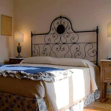 Castello La Rocchetta 3*