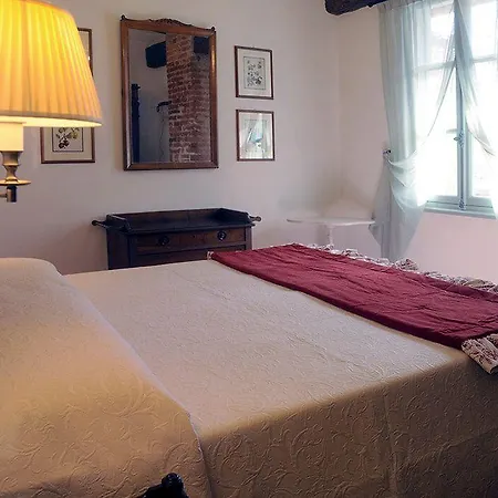Castello La Rocchetta 아파트호텔 3*