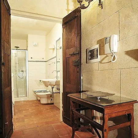 Aparthotel Castello La Rocchetta 3*