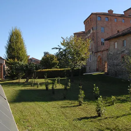 Castello La Rocchetta Aparthotel