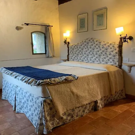 Castello La Rocchetta 아파트호텔 3*