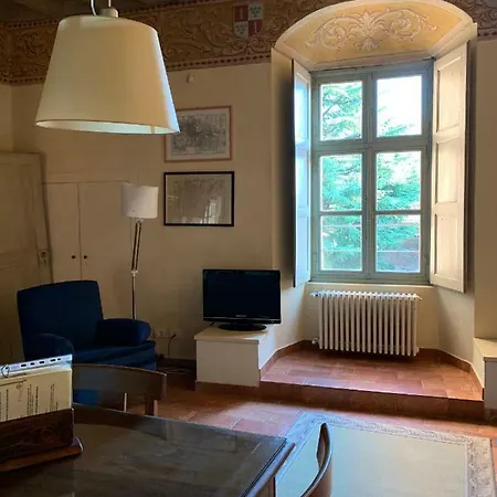 アパートホテル Castello La Rocchetta Sandigliano