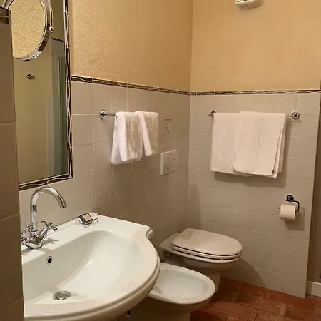 Castello La Rocchetta 3*