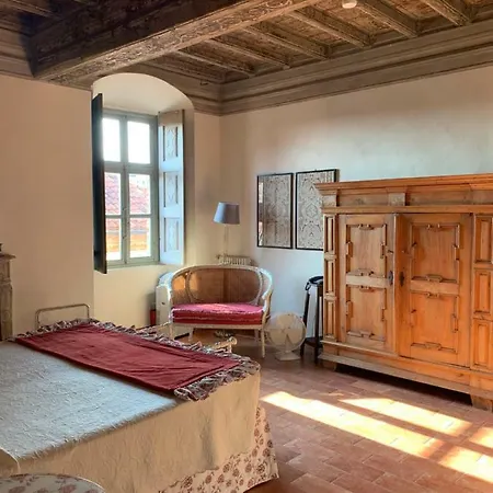 Aparthotel Castello La Rocchetta 3*