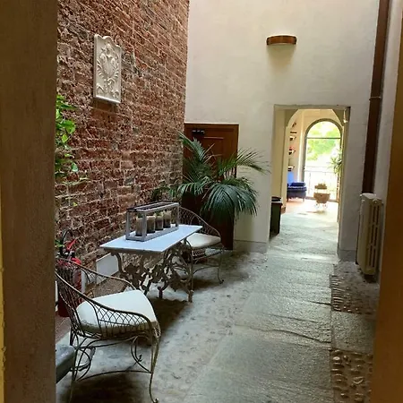 Castello La Rocchetta Aparthotel Sandigliano