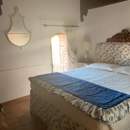 Castello La Rocchetta 3* Сандильяно