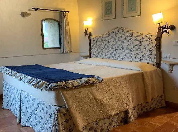 Castello La Rocchetta Aparthotel 3*